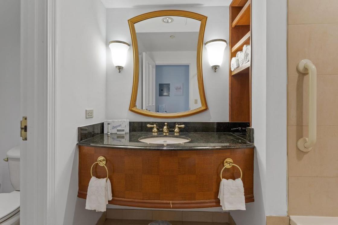 Apartment Boardwalk Cozysuites With Kitchen!